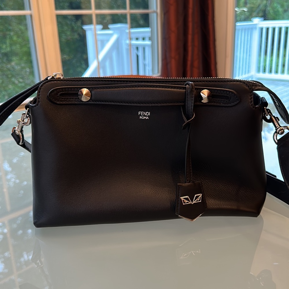 Fendi bag - Picture 3 of 8